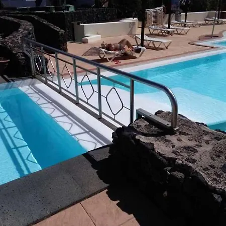 Sleeps 2 Pool Wifi *